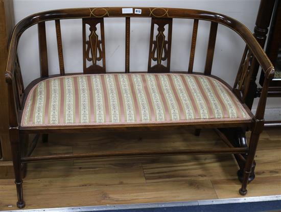 An Edwardian inlaid settee W.111cm
